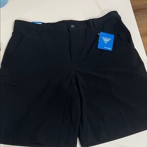 Columbia Men's Black Shorts
